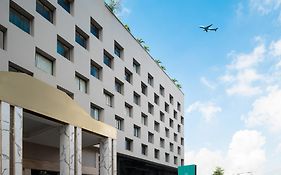 Cross Vibe Bangkok Srinakarin